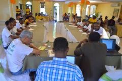 10157113_445939208875989_3389341_n